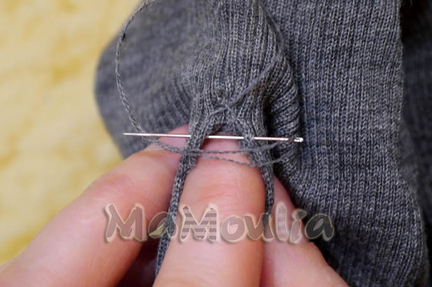 comment-reparer-trou-vêtements-laine-manymonths-mamoulia-10